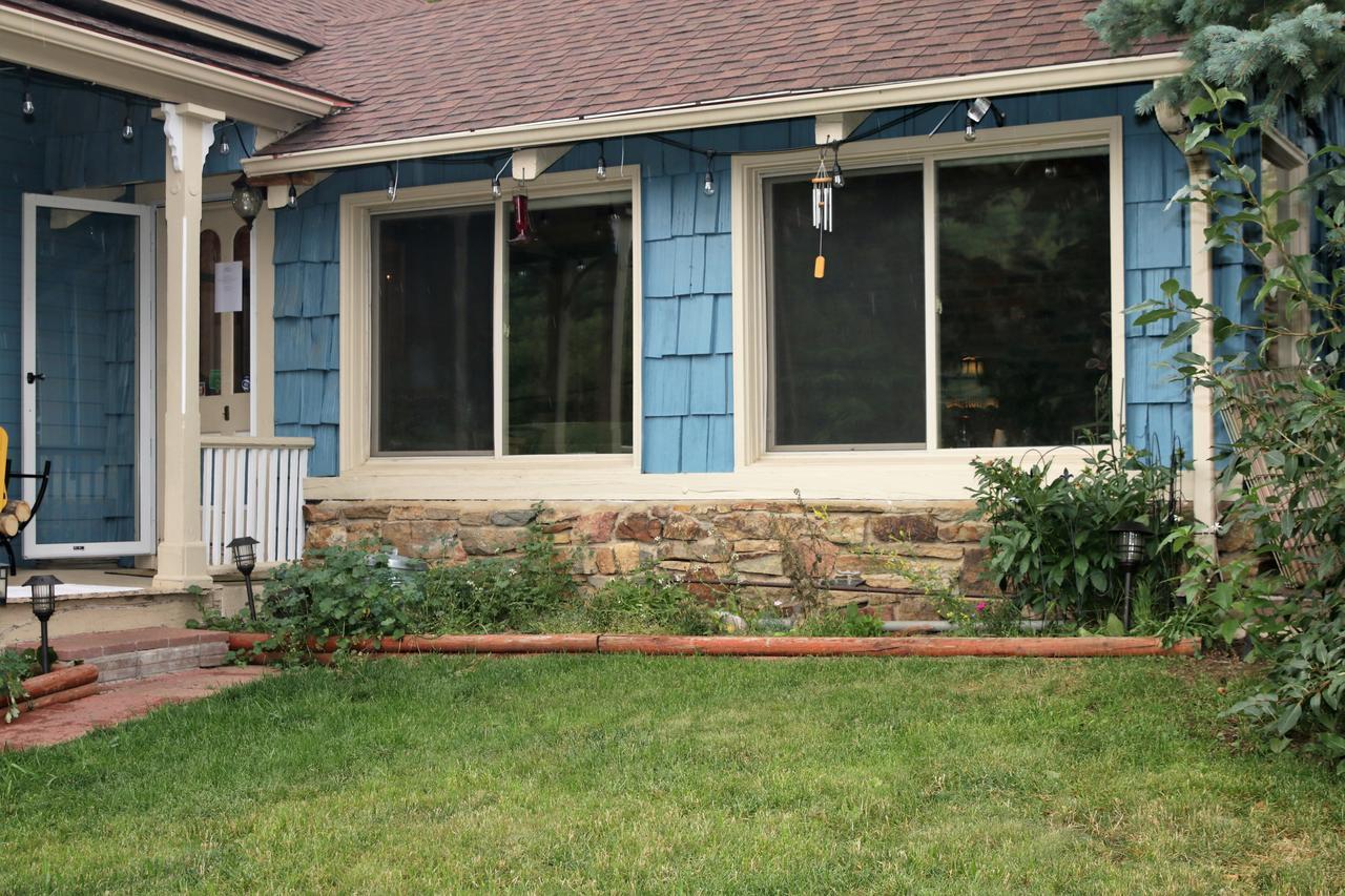 Skye Cottage Bed & Breakfast Central City Exterior foto