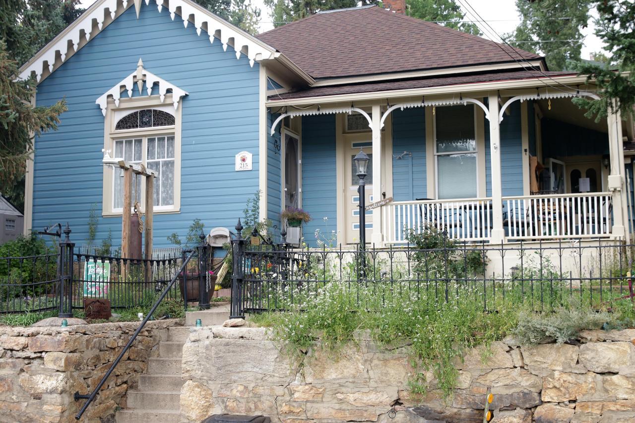 Skye Cottage Bed & Breakfast Central City Exterior foto